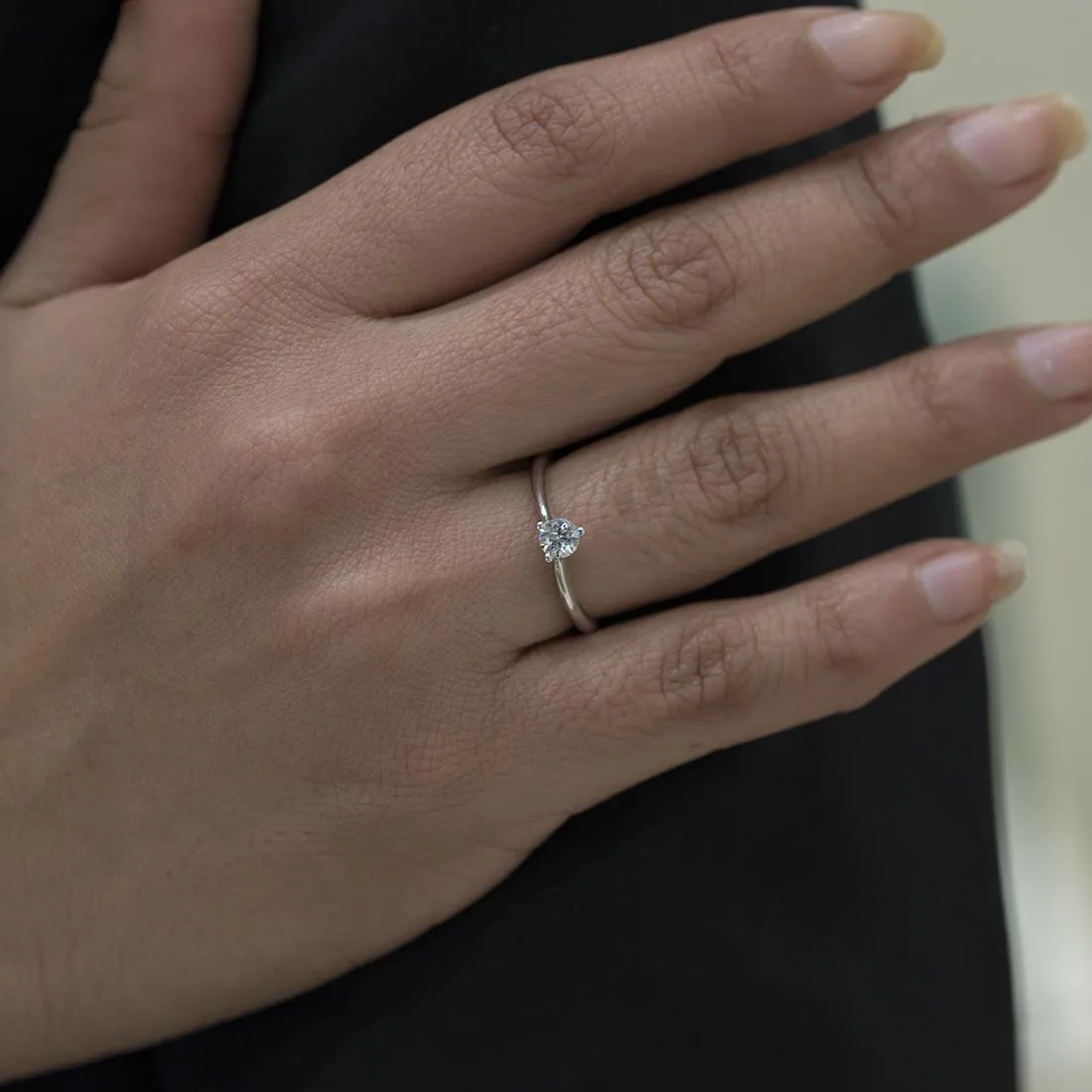 Anello solitario con diamante