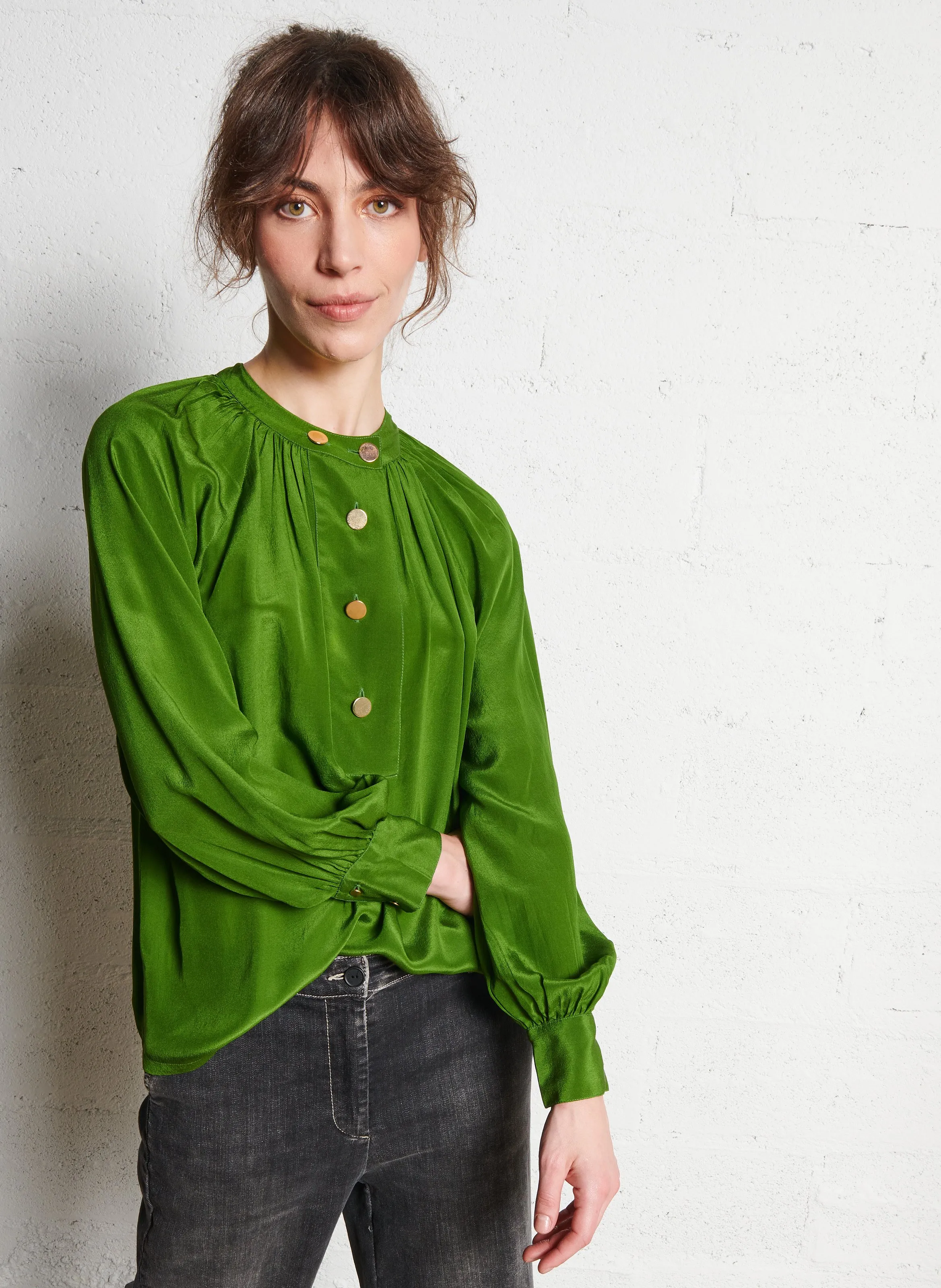  BELLEPIECE   ALPHONSE - Blusa con scollo tondo in seta | Verde