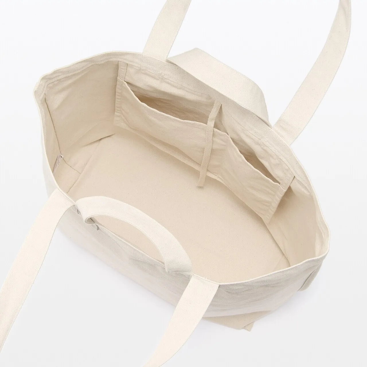 Borsa tote con doppio manico in tela.