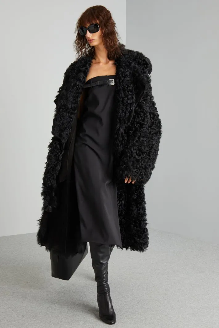 Capotto oversize in montone