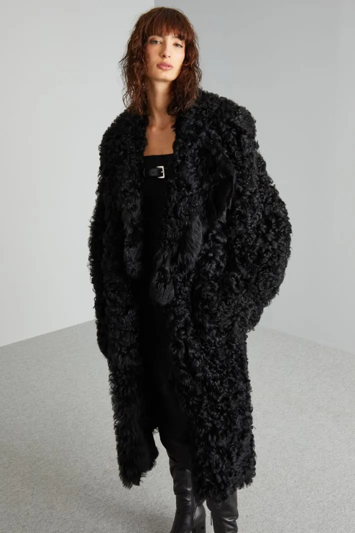 Capotto oversize in montone
