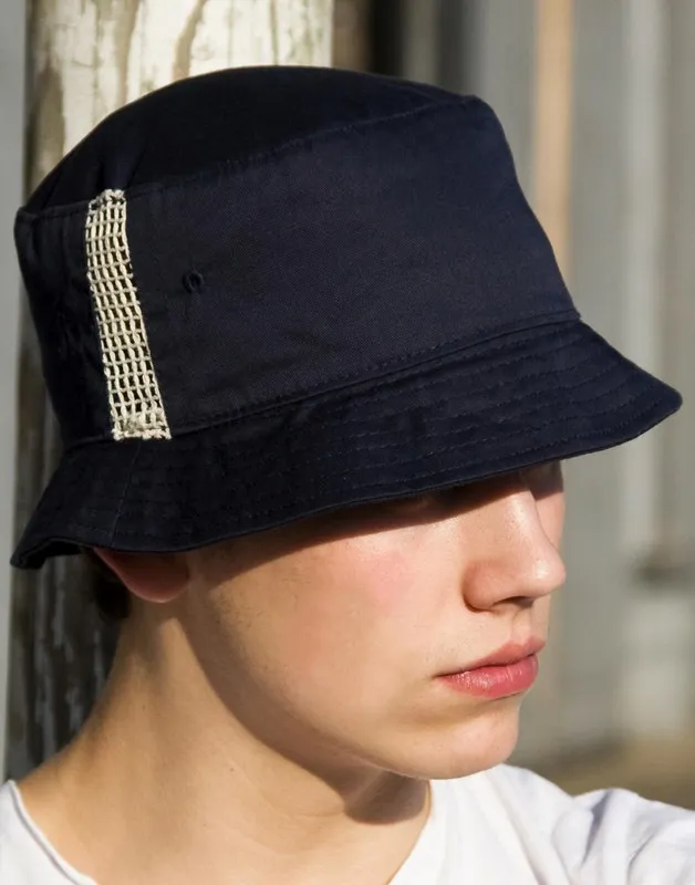 Cappello a secchiello con pannelli in mesh
