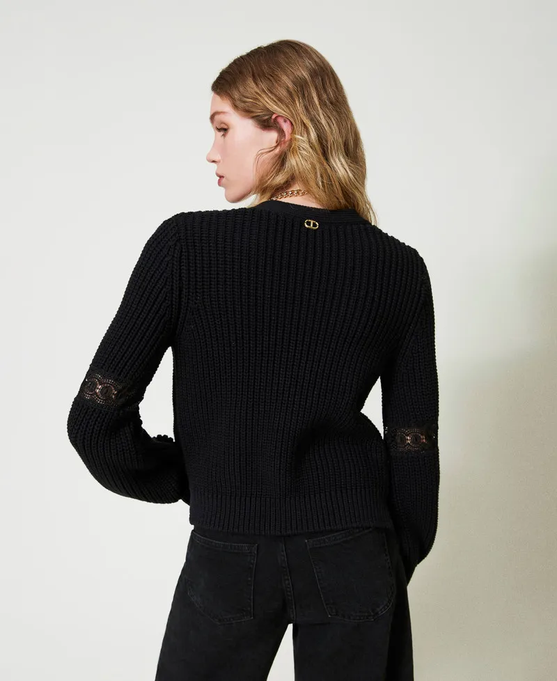 Cardigan a costine con pizzo