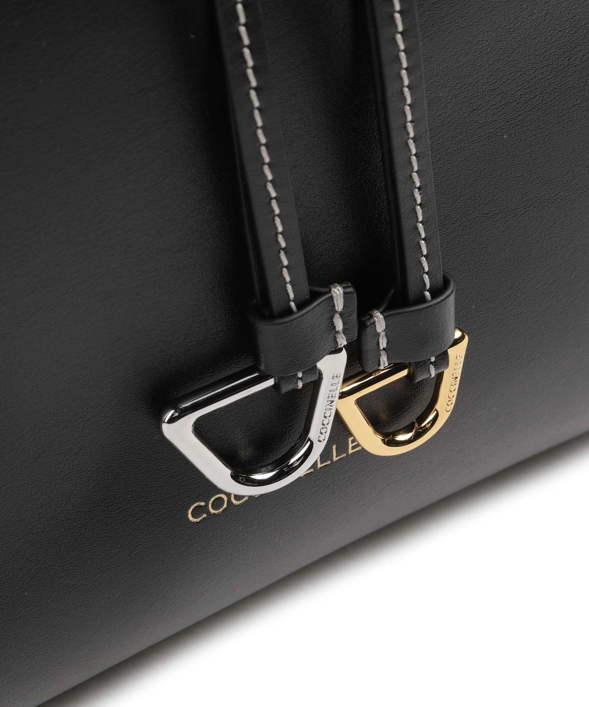  Coccinelle Roundabout Eco Cowhide Borsa a secchiello pelle a grana fine nero  