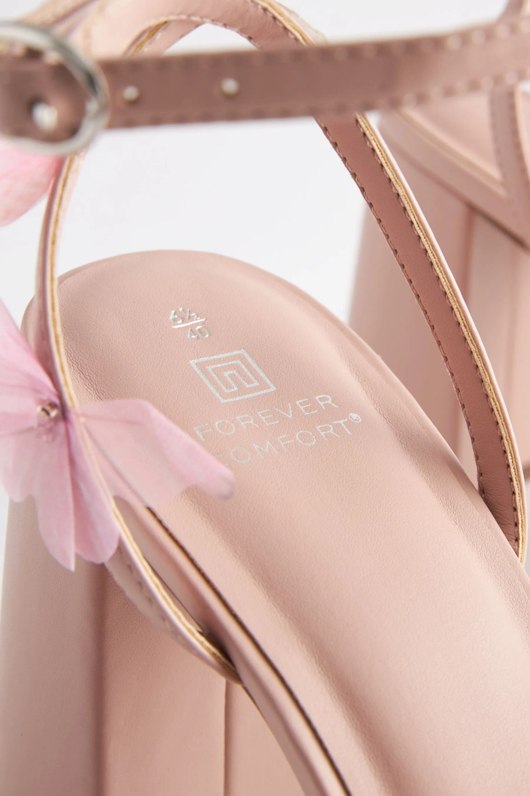 Forever Comfort® - Sandali con tacco largo e farfalle