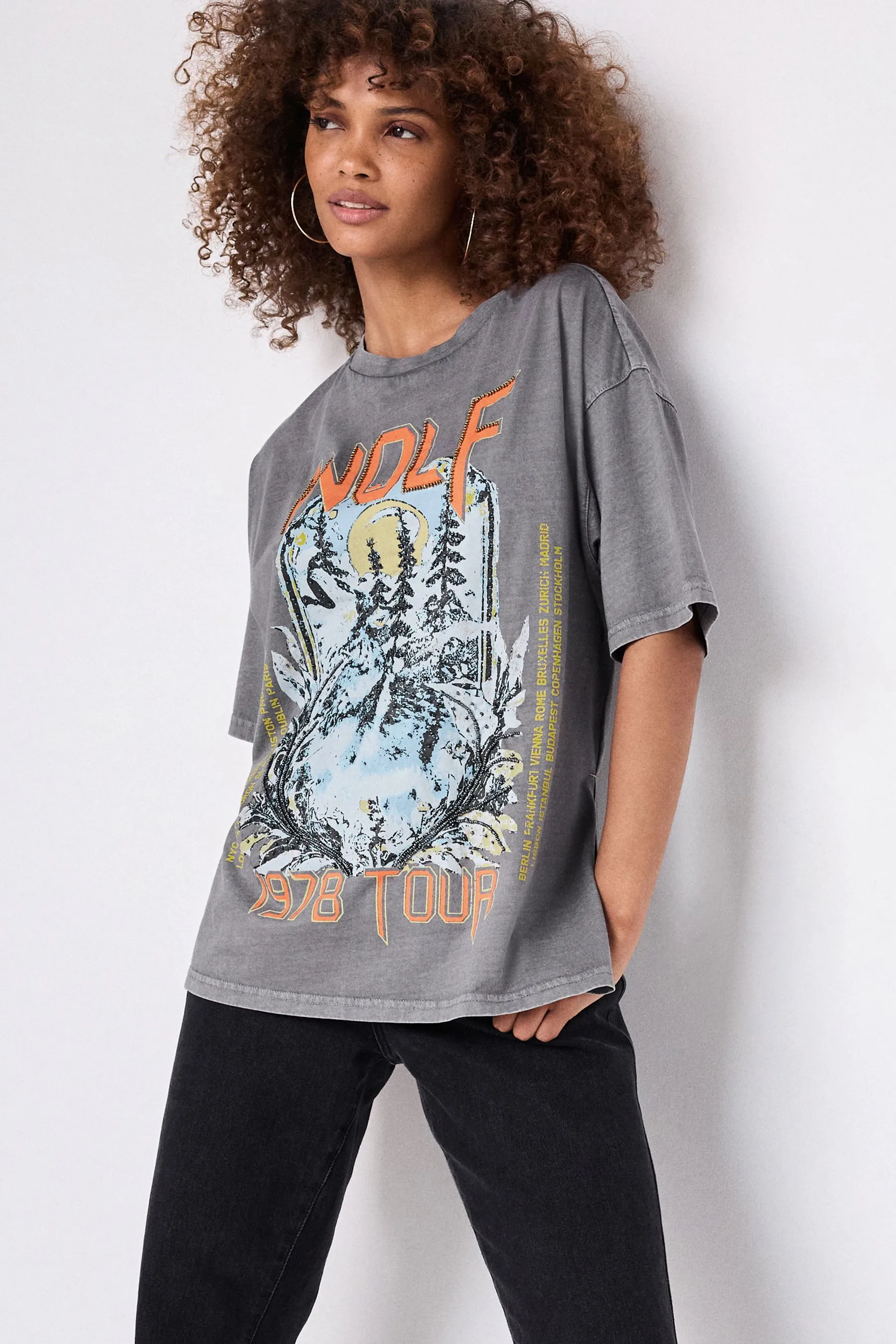 Halloween Boogie Fever Ghost Disco Ball Novità Graphic Slogan T-Shirt    
