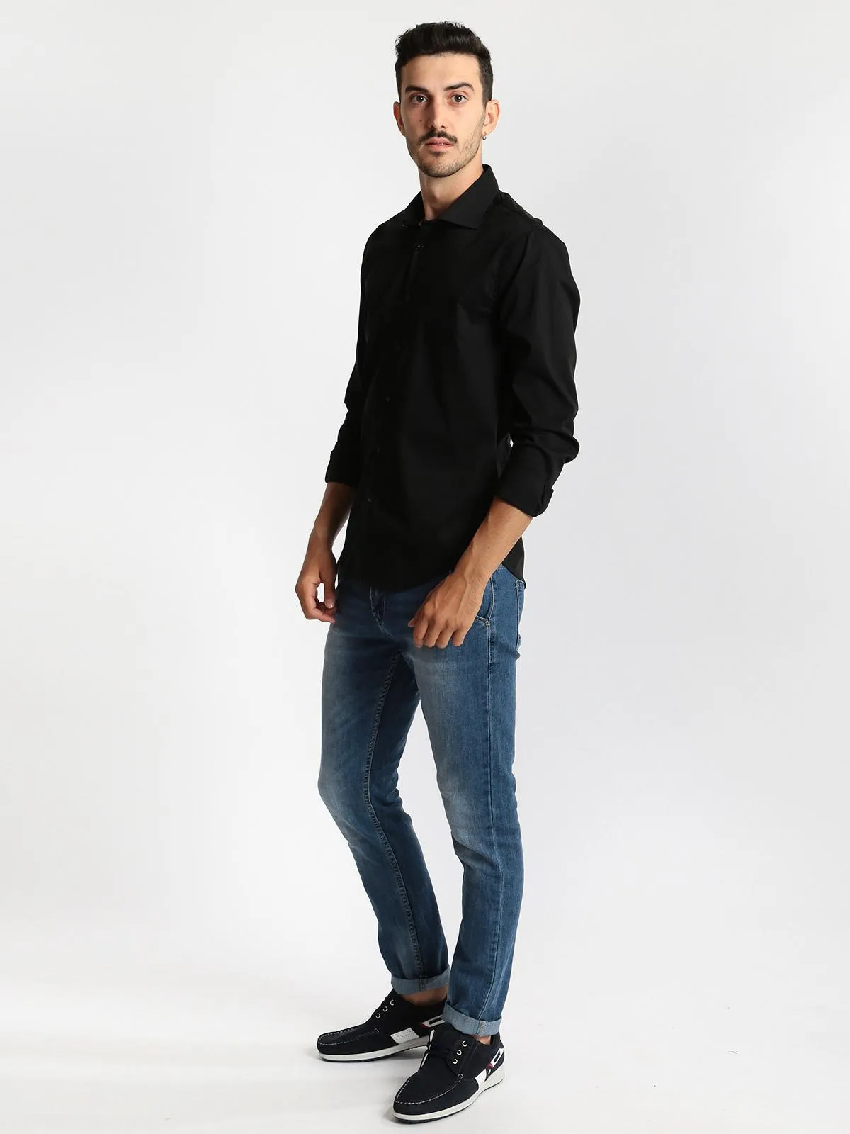 J.E. Mc Collum Chemise noire à manches longues  coupe classique