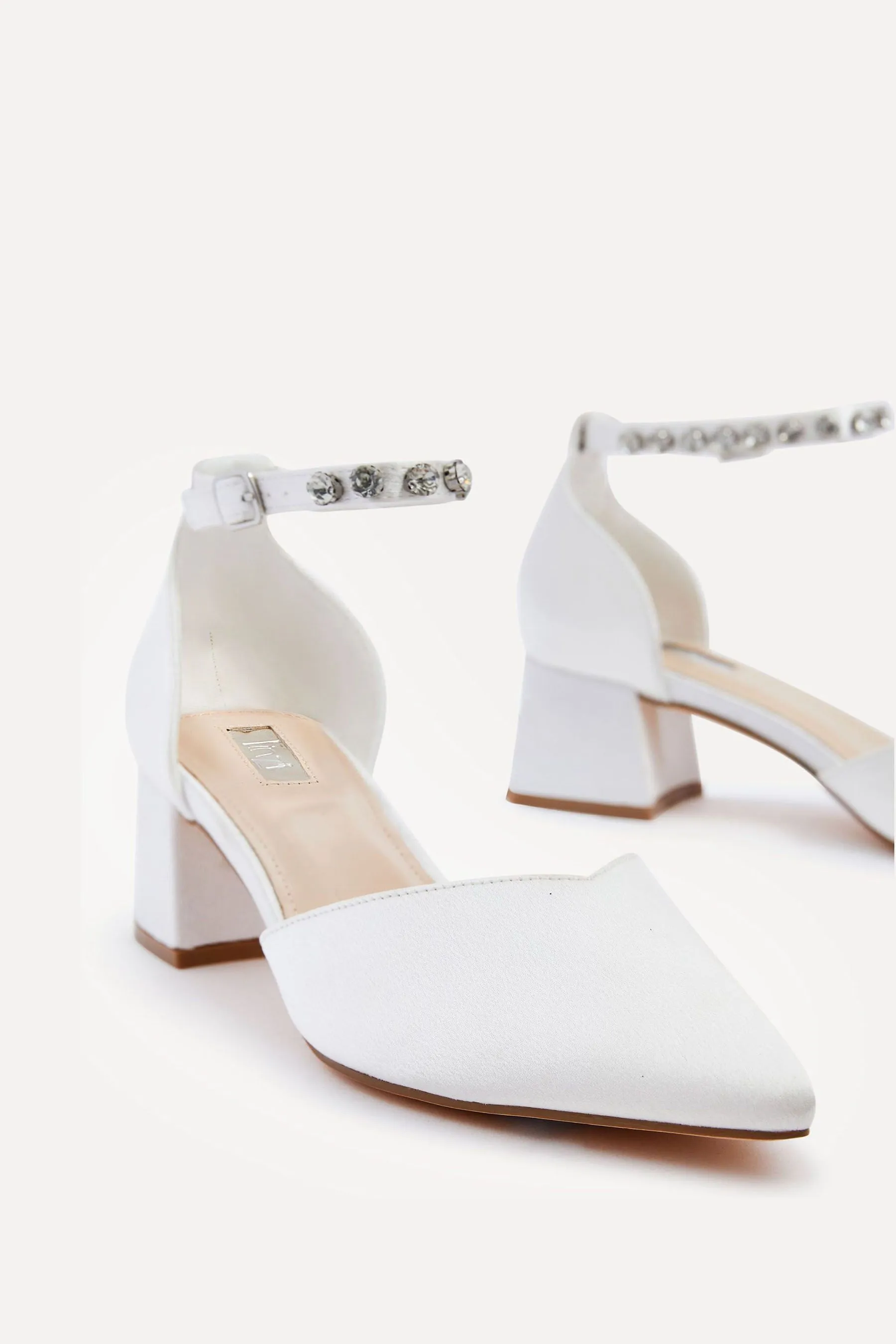 Linzi - Jordanna - Décolleté Satin avorio con tacco largo e basso con cinturino alla caviglia decorato