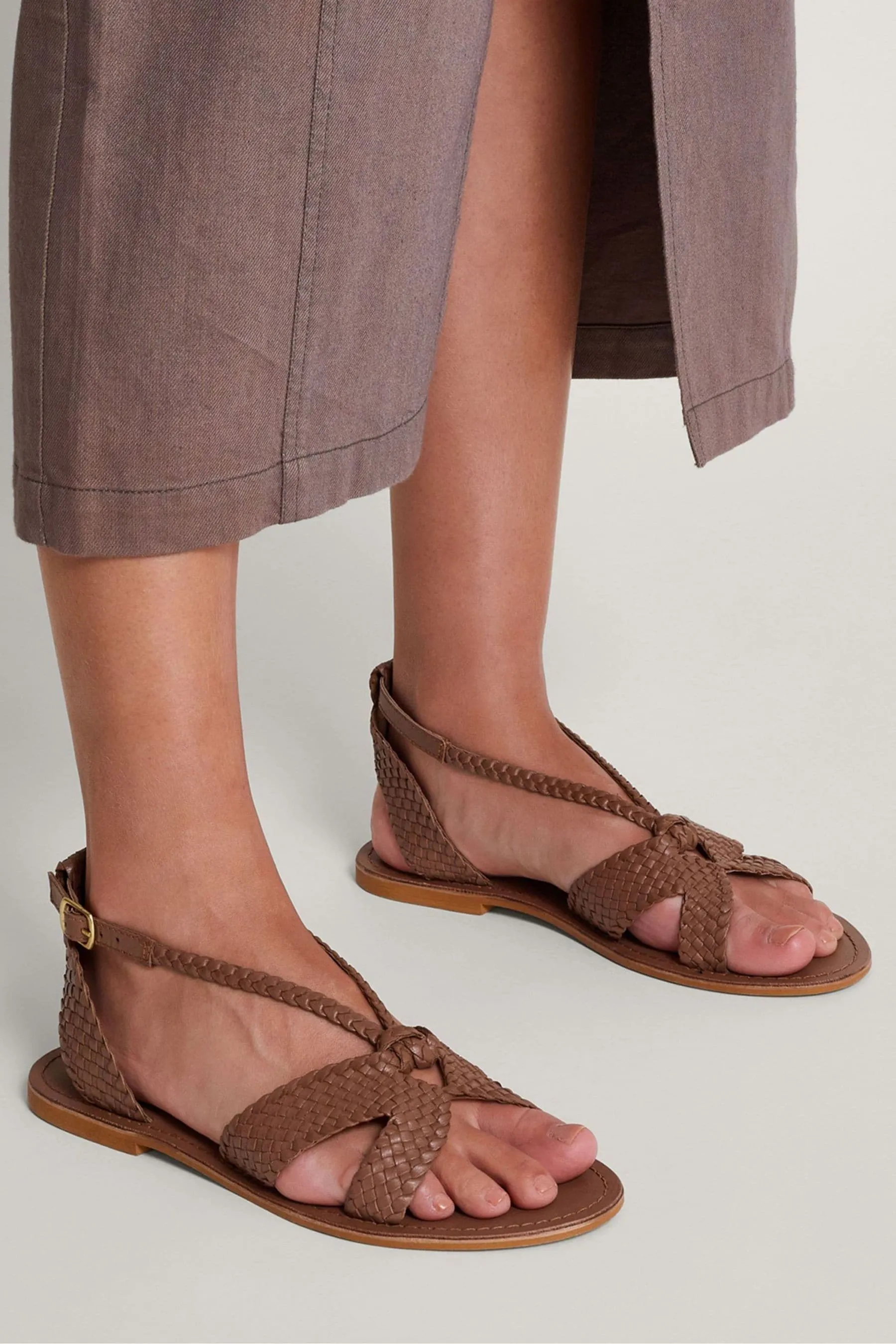 Monsoon - Sandali in pelle intrecciata