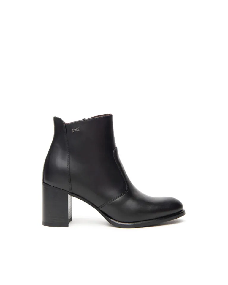 NeroGiardini Tronchetto I410952D-100 in pelle nero