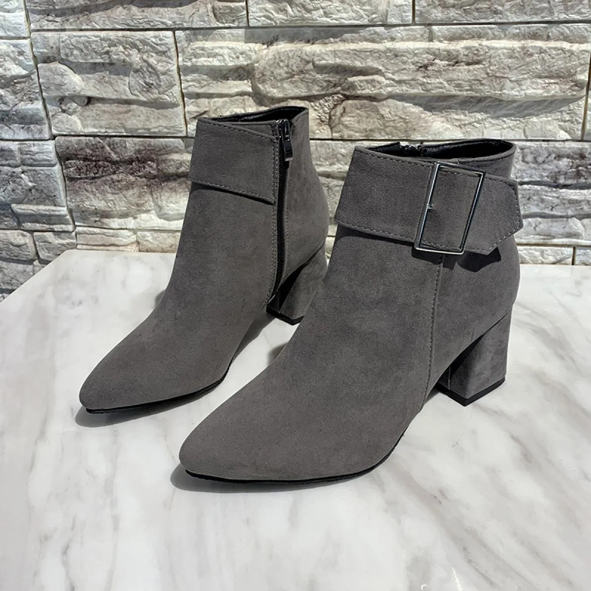 Nuove scarpe con tacco alto Stivali Chelsea in pelle scamosciata Donna Inverno 2023 Stivaletti in pelle scamosciata di marca Déc