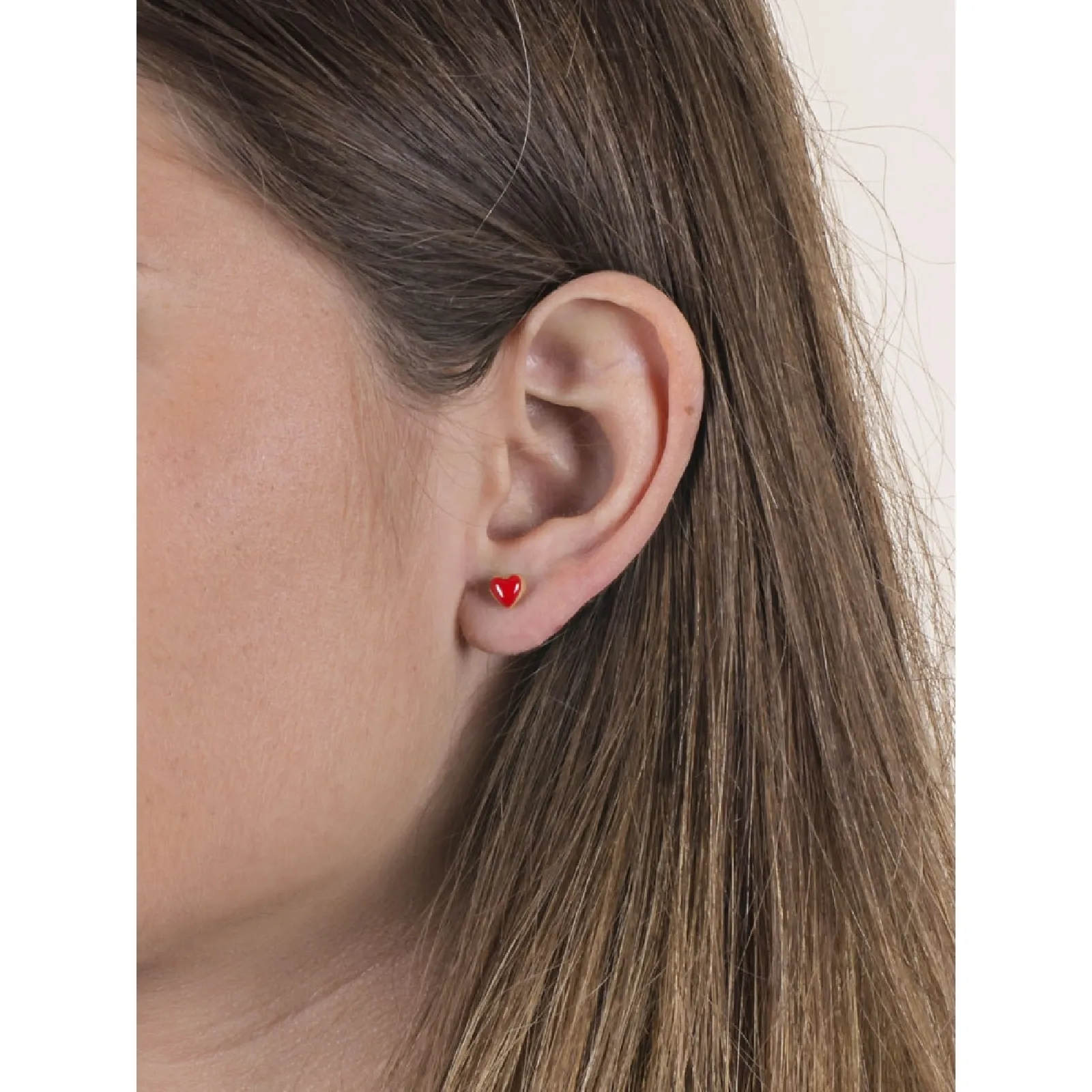 Orecchini  lobo in oro giallo 18k con cuore smaltato rosso.