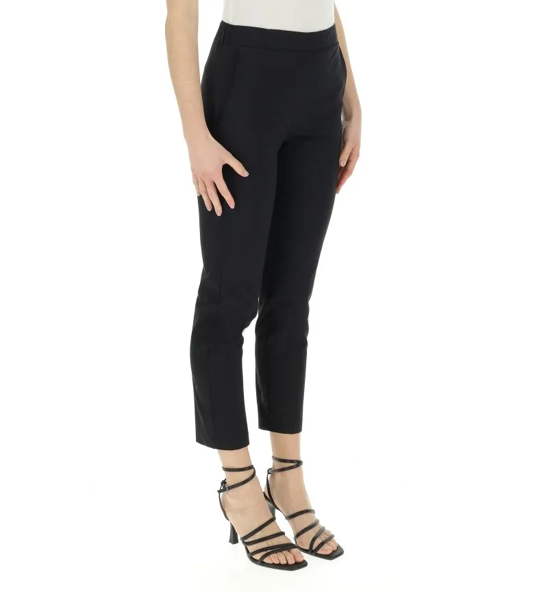 Pantalone a sigaretta