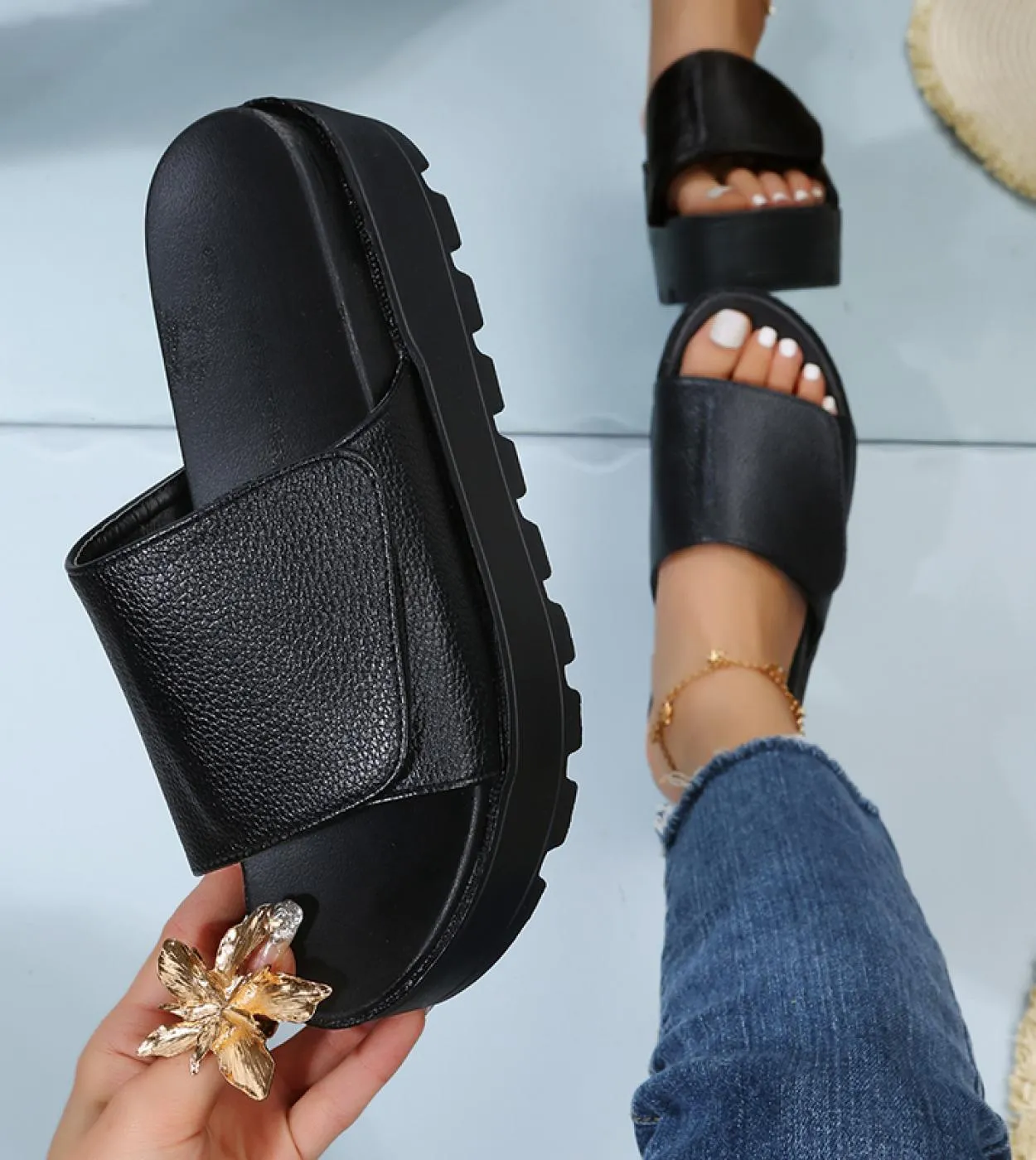Pantofole in pelle da donna con plateau sandali con plateau neri da donna in pelle sintetica nera