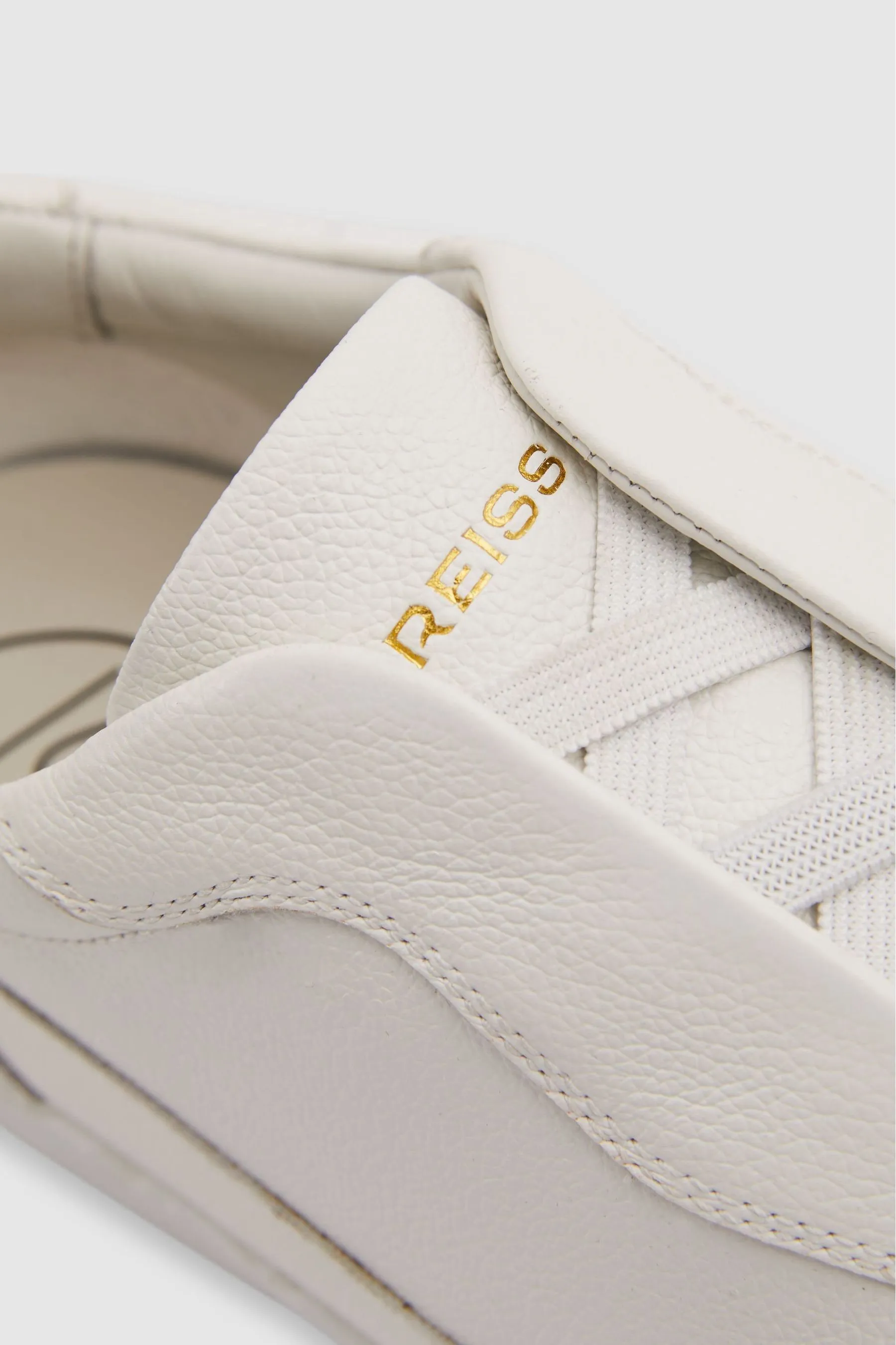 Reiss Cruz Sneakers in Pizzo Elasticizzato In Pelle Martellata    