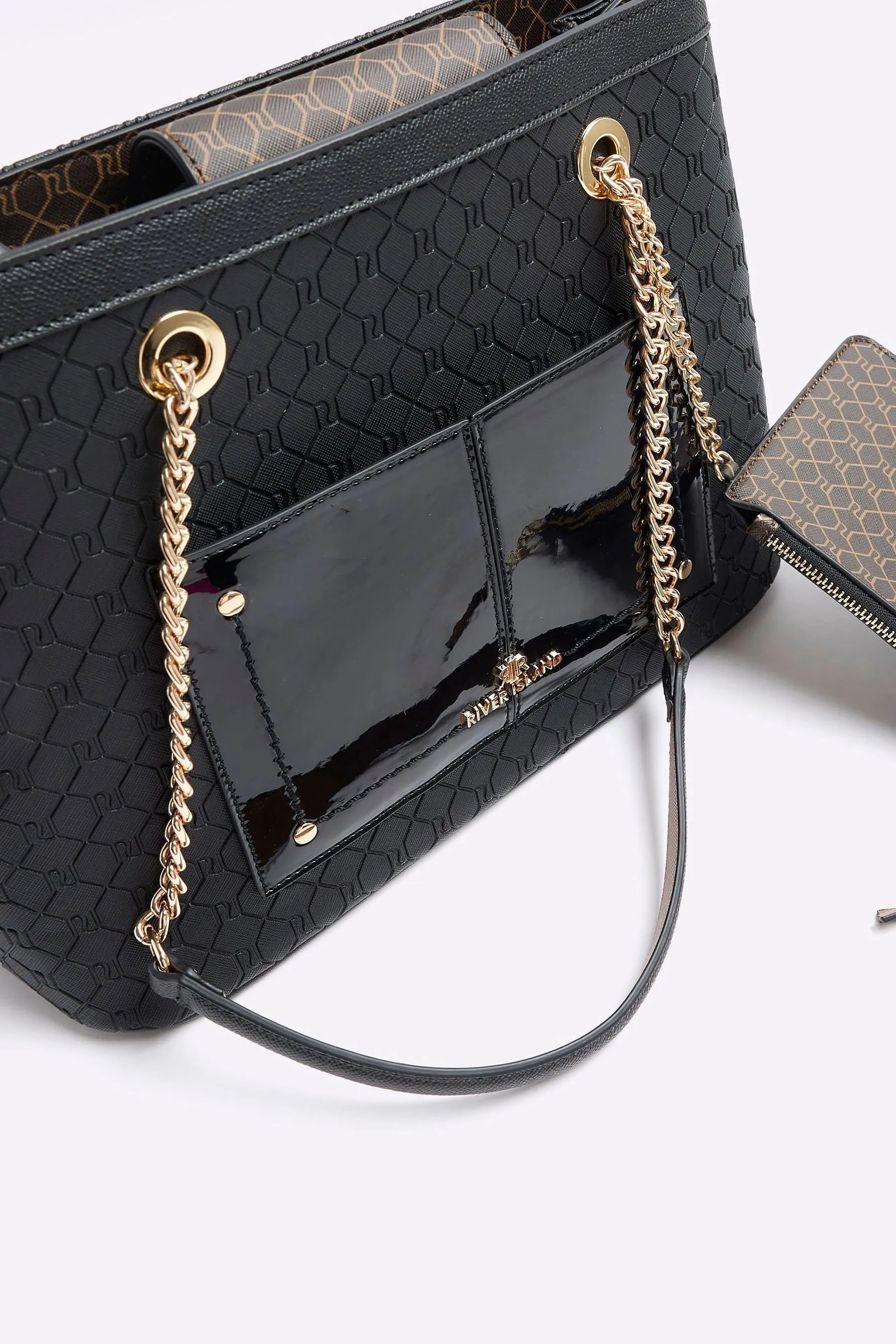 River Island - Borsa tote con tasca e monogramma    