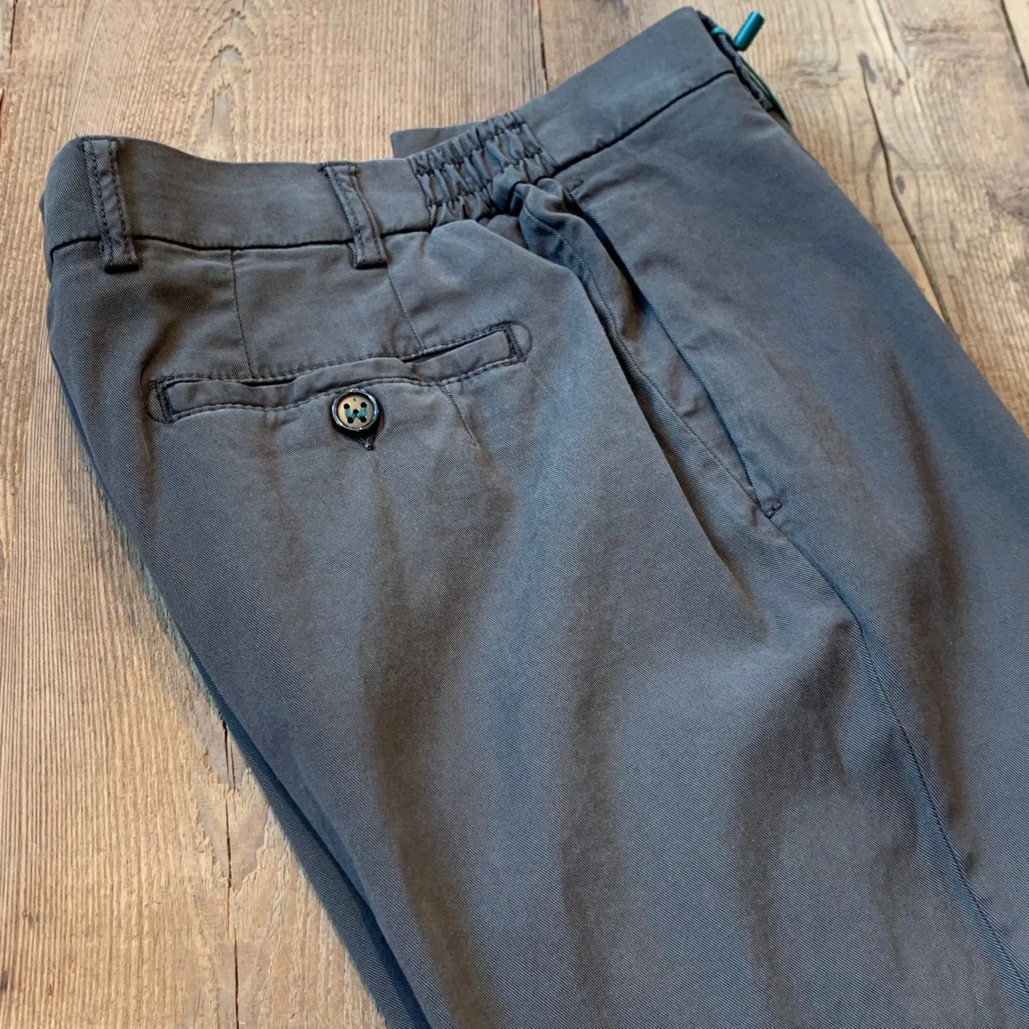 S4-DE006X Pantalone XRetro-Elax Moro Man  