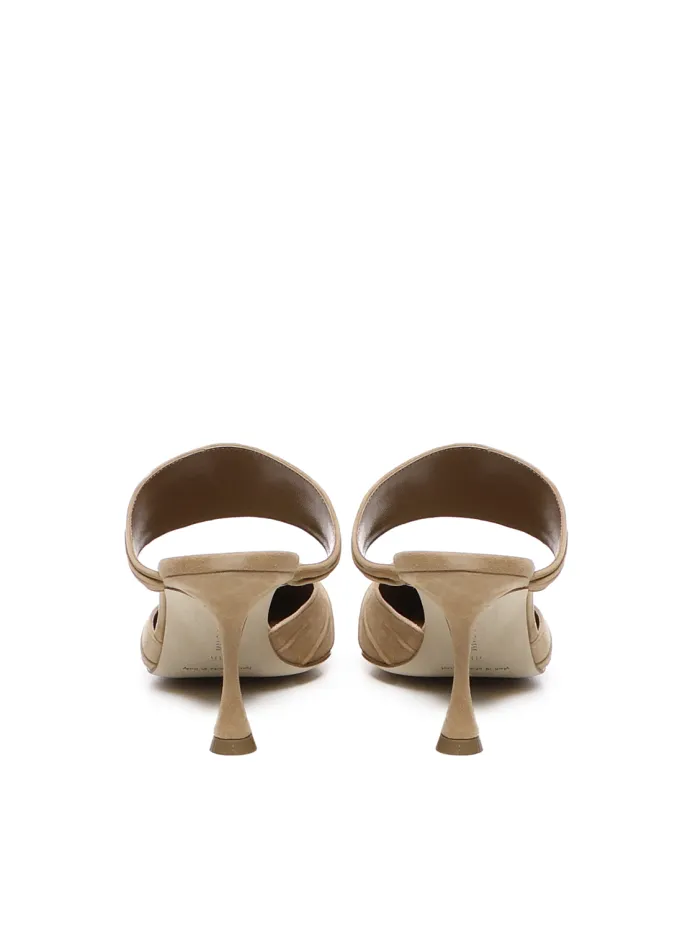 SABOT CIRCEAMU IN CAMOSCIO