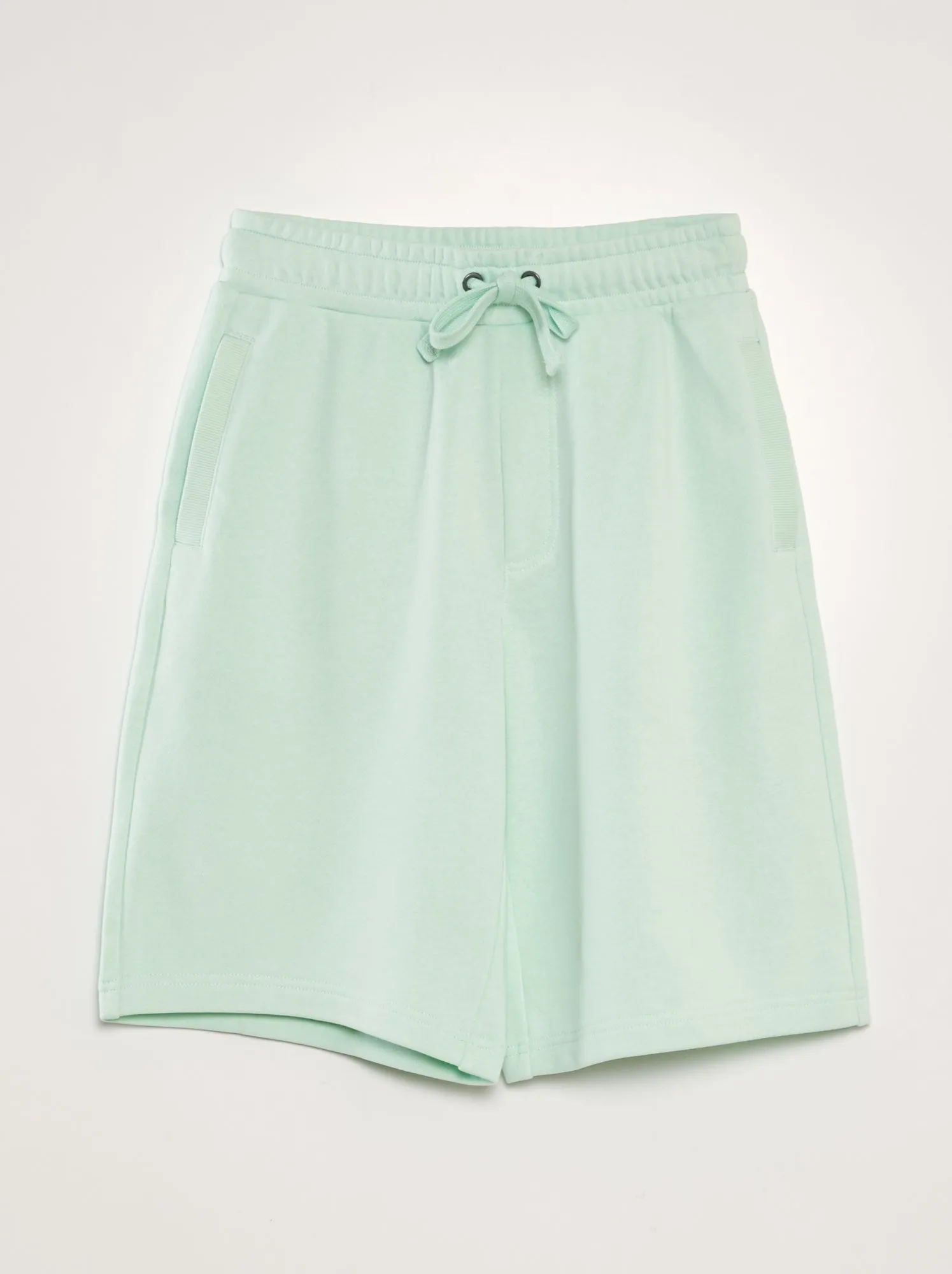 Shorts leggeri in tessuto felpato tinta unita - VERDE
