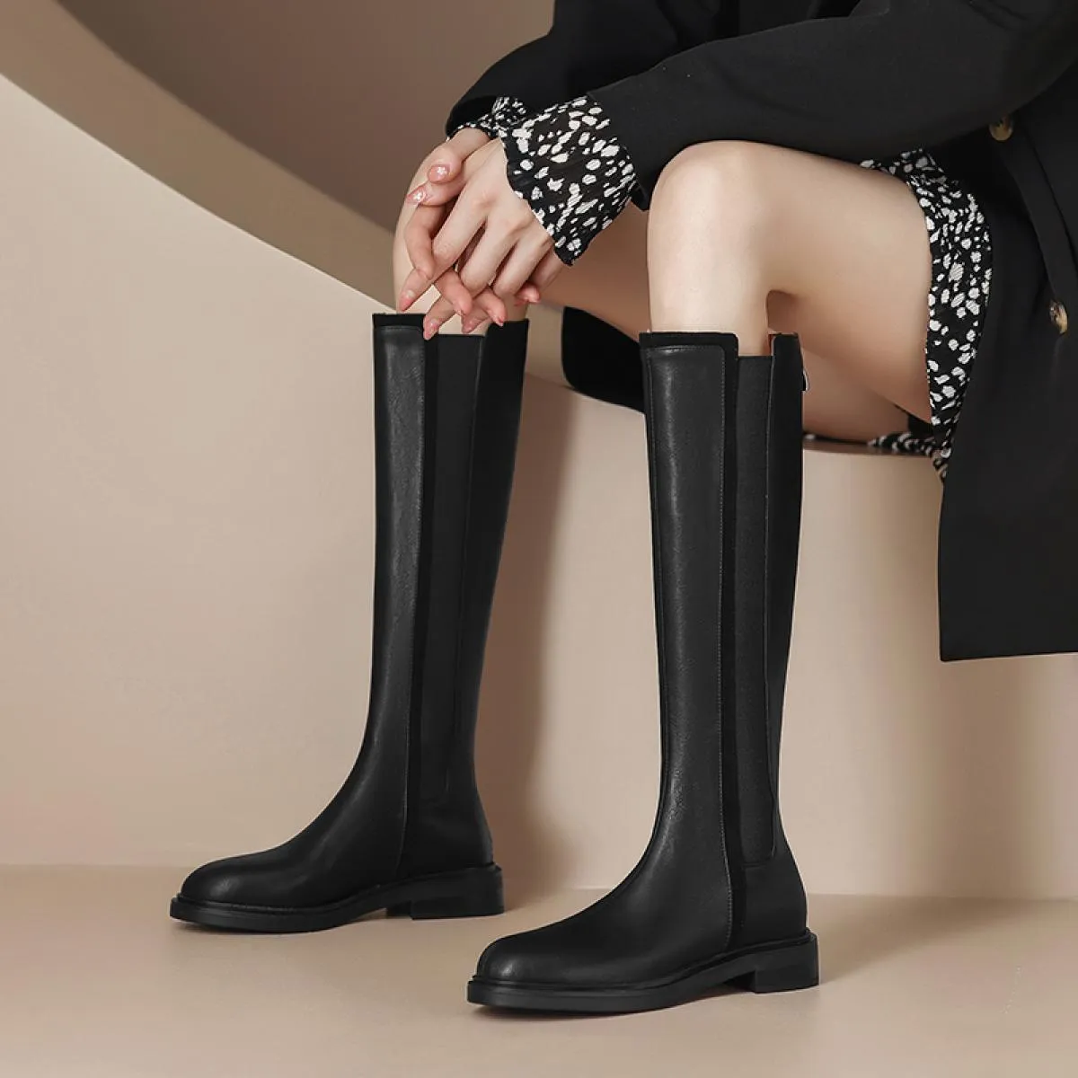 Stivali alti al ginocchio da donna occidentali moda Stivali lunghi da moto con tacco basso quadrato invernale Scarpe casual in v