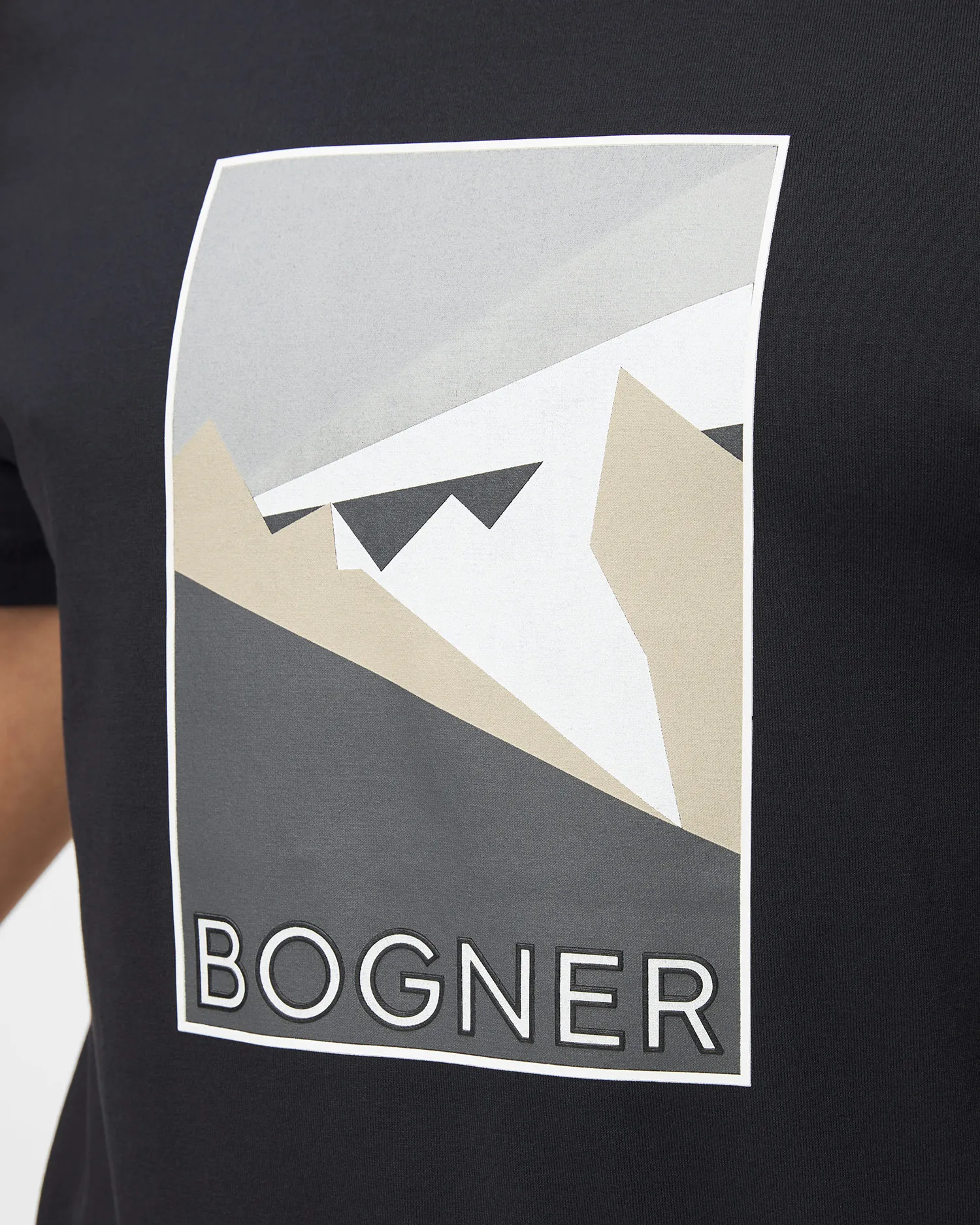 T-shirt BOGNER Roc 58456604-464