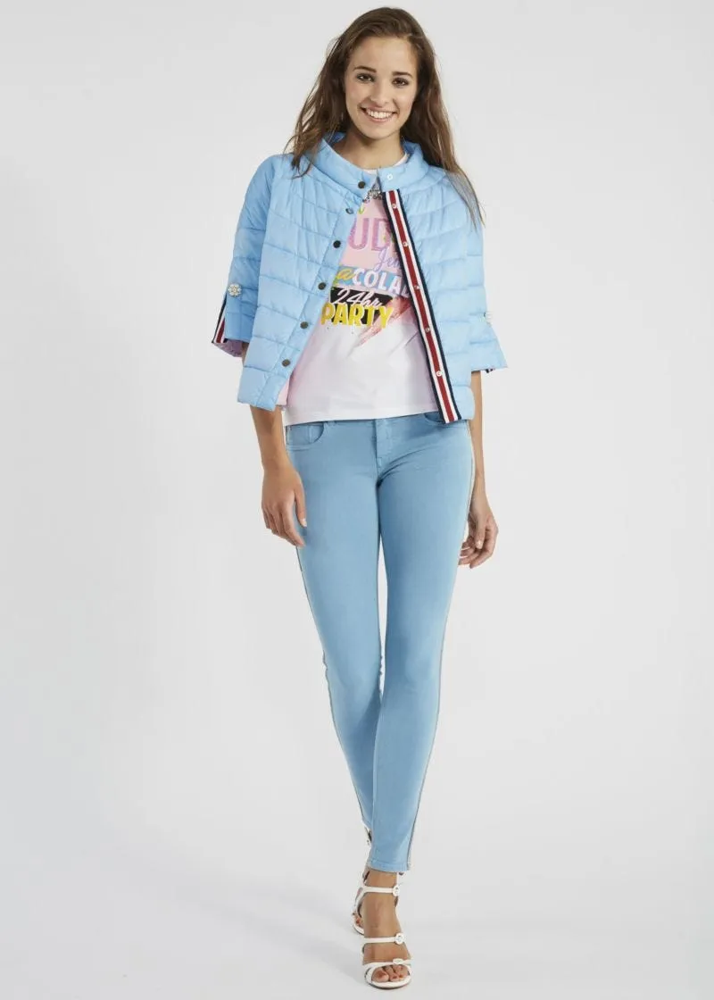 T-shirt con collana
