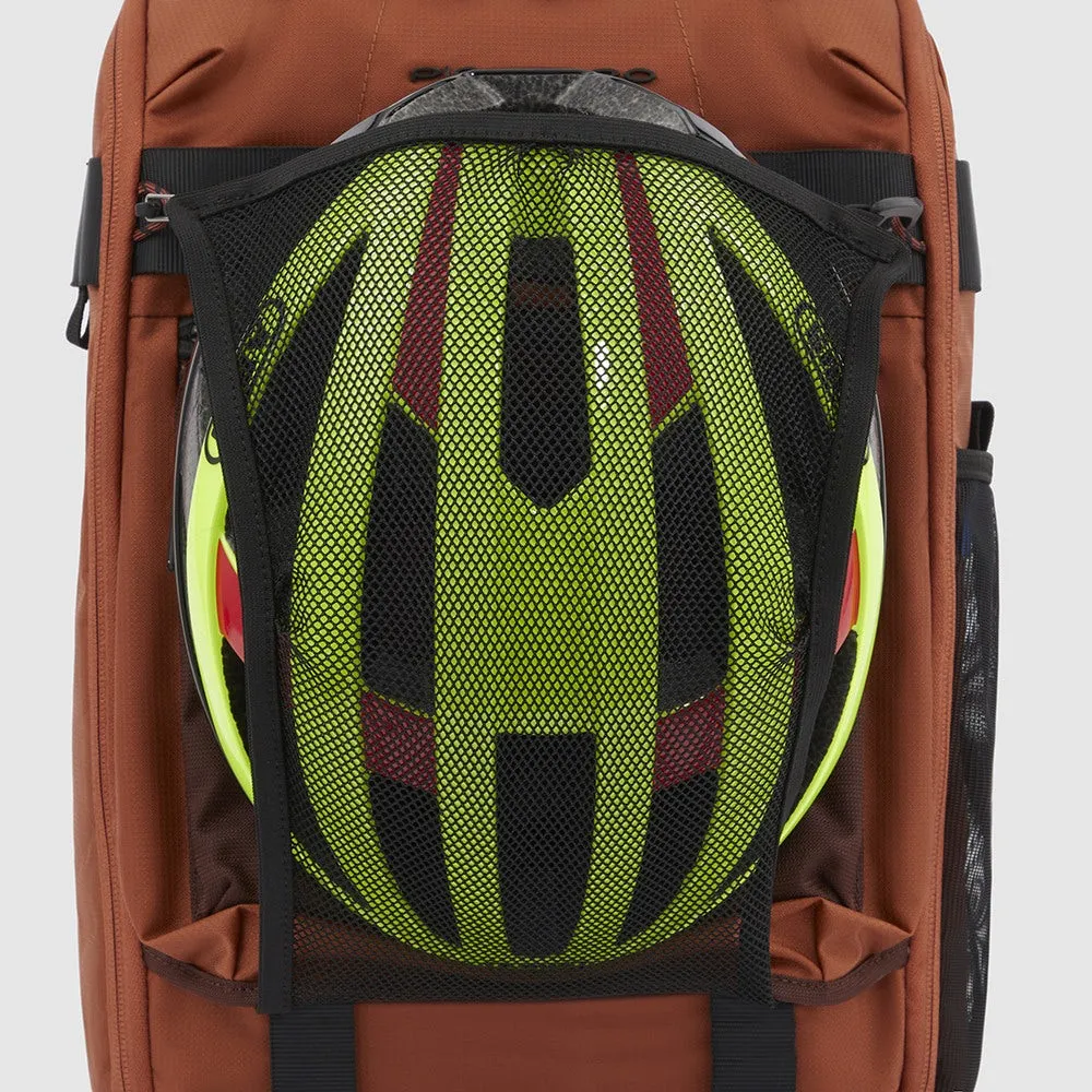 Zaino da Bici PIQUADRO in Nylon Riciclato Arancione con Porta Pc 14 Linea Arne - CA5999S125L